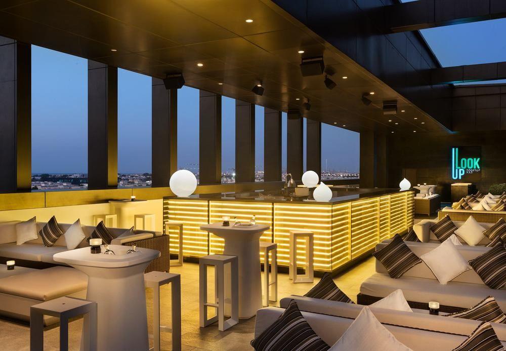迪拜城市漫步傲途格精选酒店 外观 照片 Up on the Roof