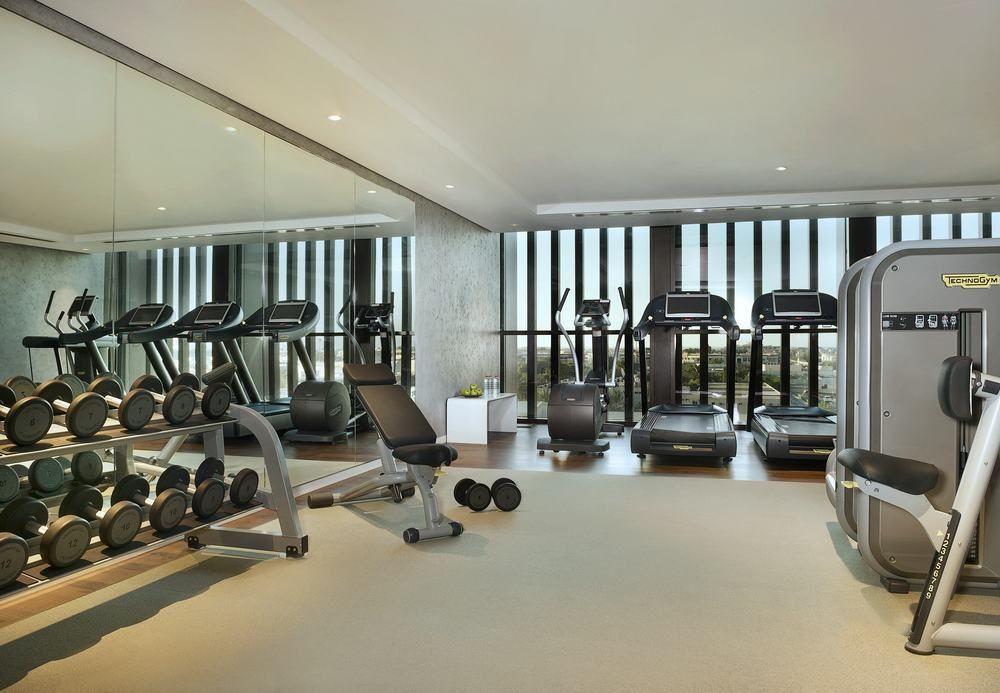 迪拜城市漫步傲途格精选酒店 外观 照片 The gym at the hotel