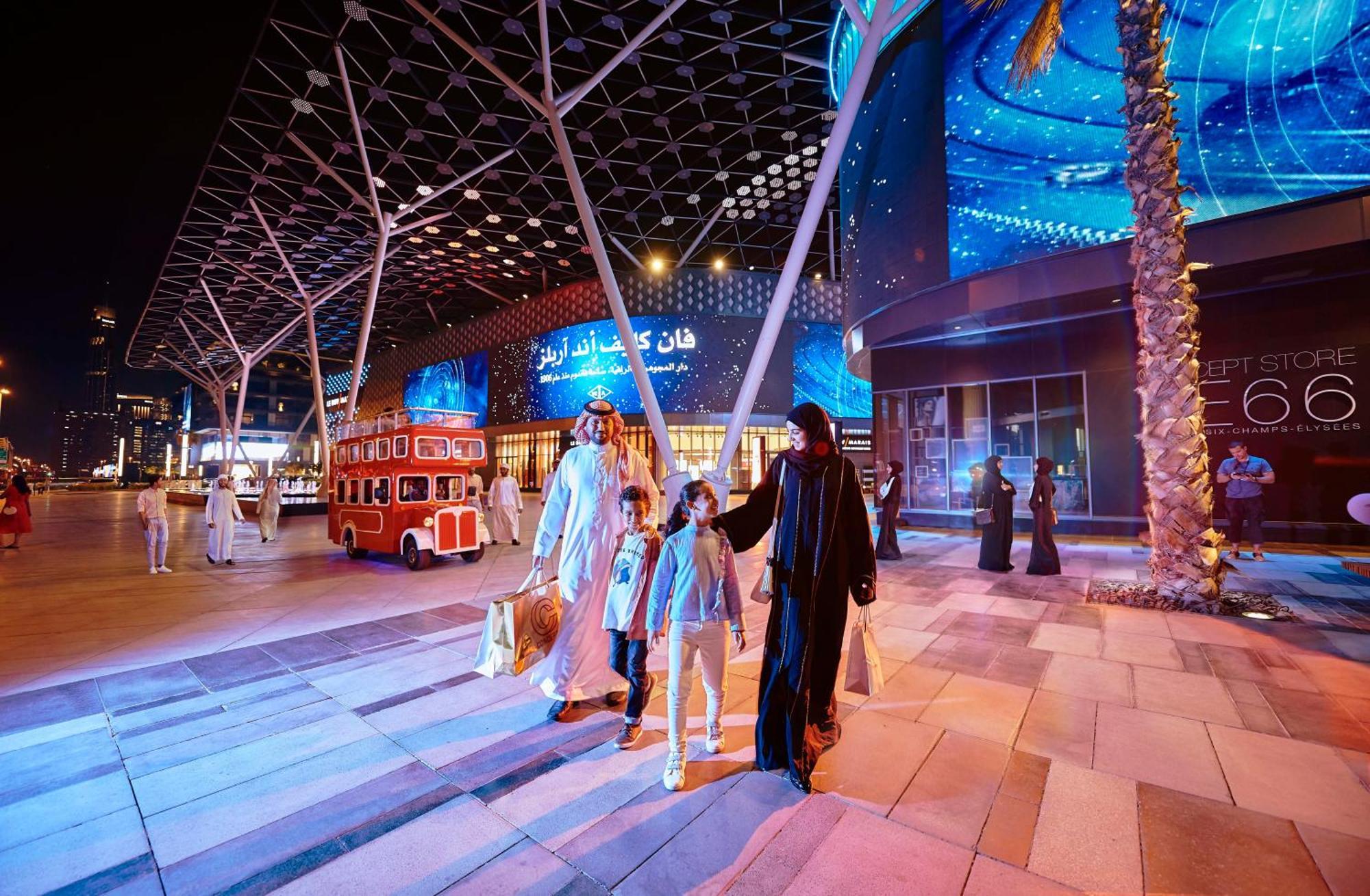 迪拜城市漫步傲途格精选酒店 外观 照片 The Avenues Mall in Kuwait City