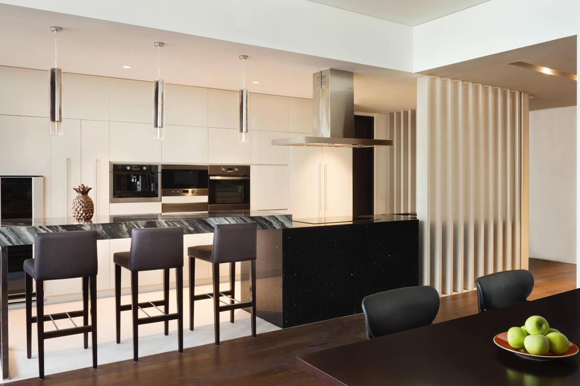 迪拜城市漫步傲途格精选酒店 外观 照片 A modern kitchen