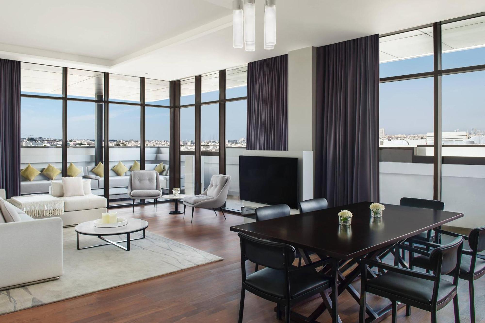 迪拜城市漫步傲途格精选酒店 外观 照片 A typical apartment interior