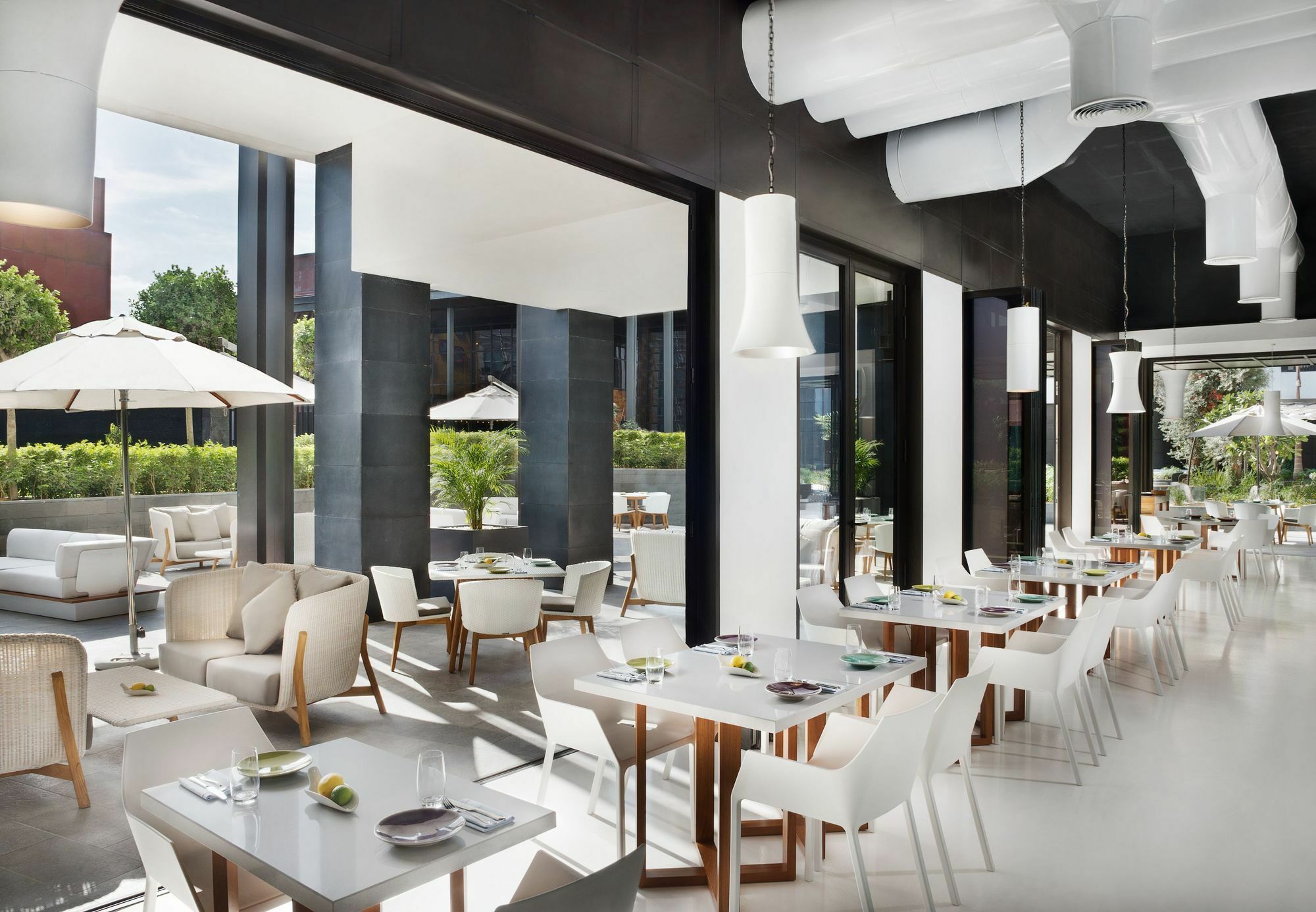 迪拜城市漫步傲途格精选酒店 外观 照片 The Terrace